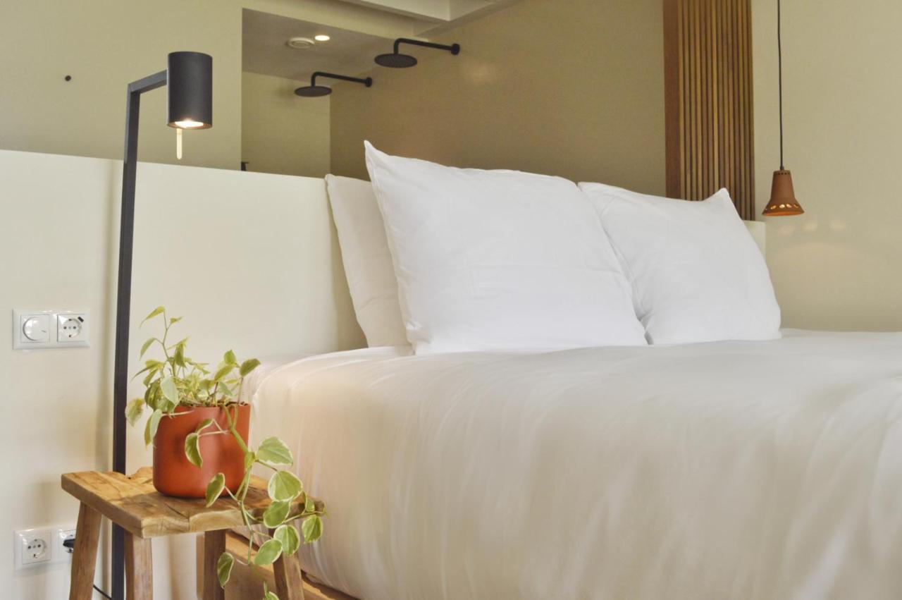 Van Heeckeren Apartments & Suites Nes Nes  Luaran gambar