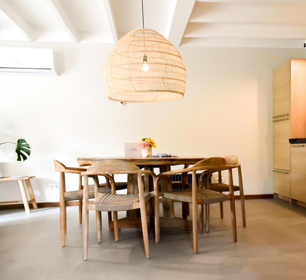 Van Heeckeren Apartments & Suites Nes Nes  Luaran gambar
